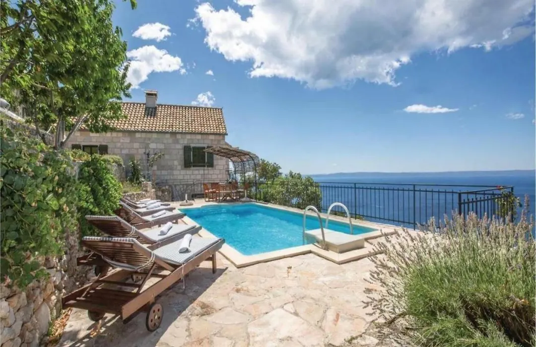 Holiday House Brela-1